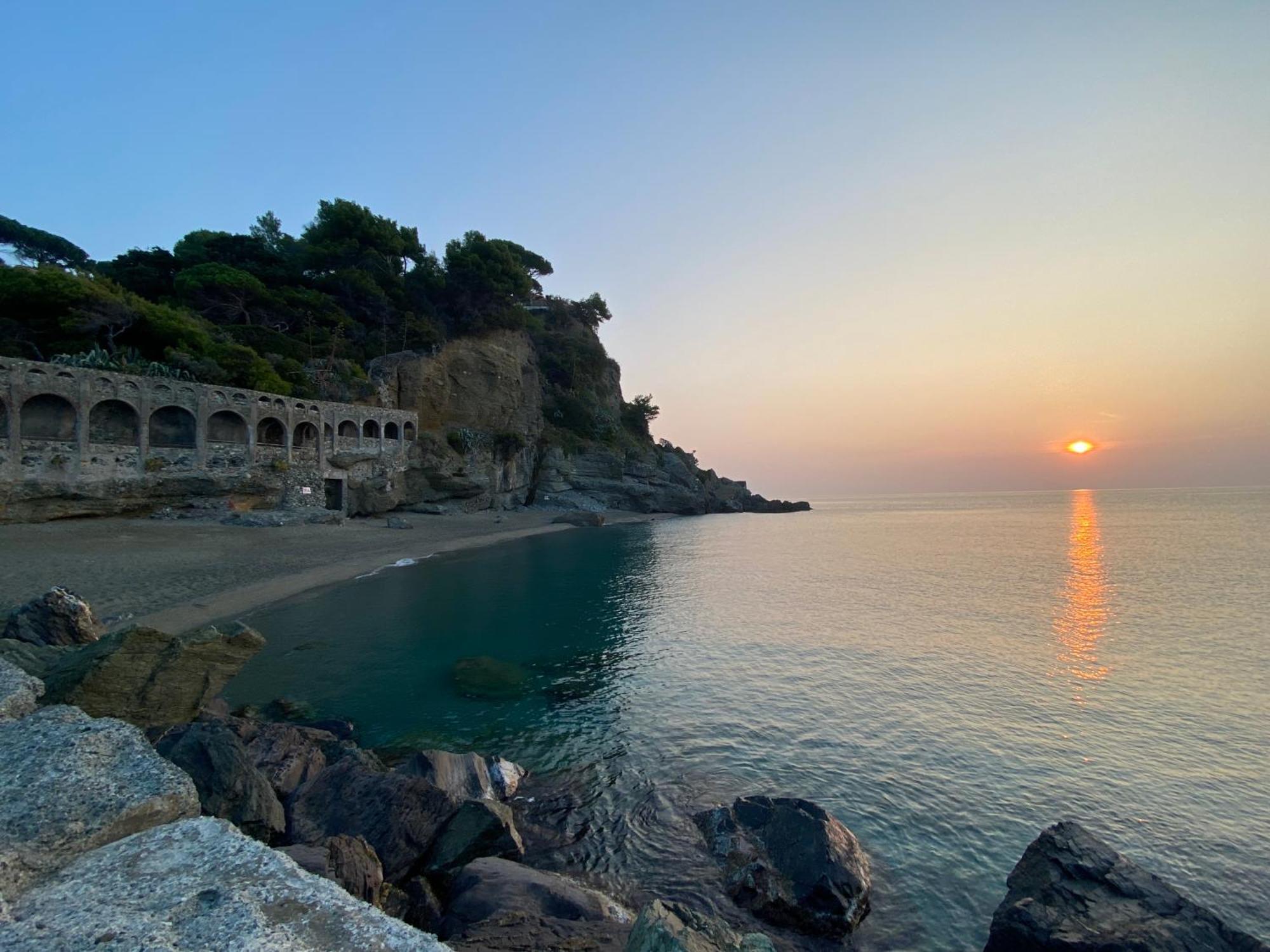 Appartamento Il Mare In Piazza Albisola Superiore Esterno foto